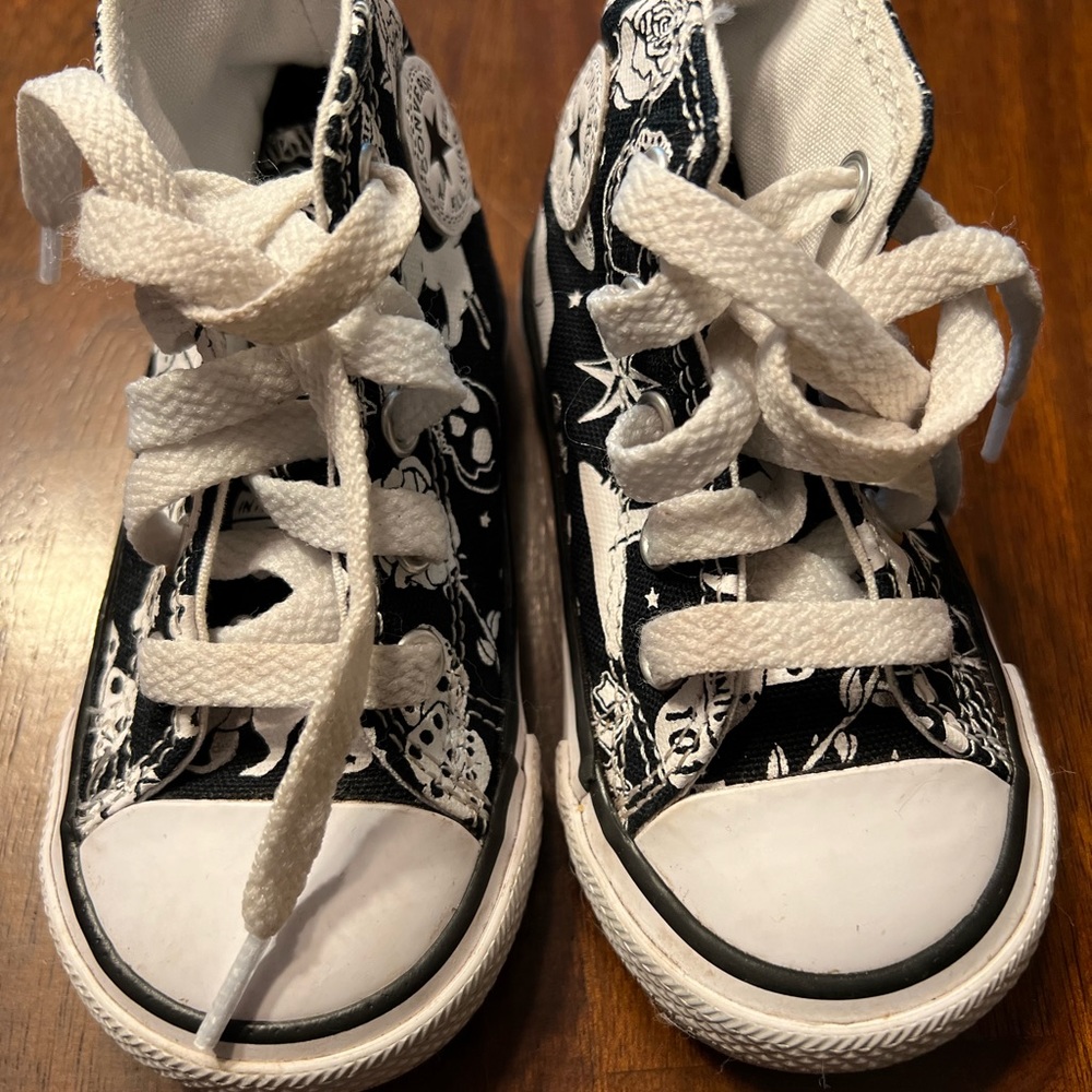 Toddler boys converse size 5